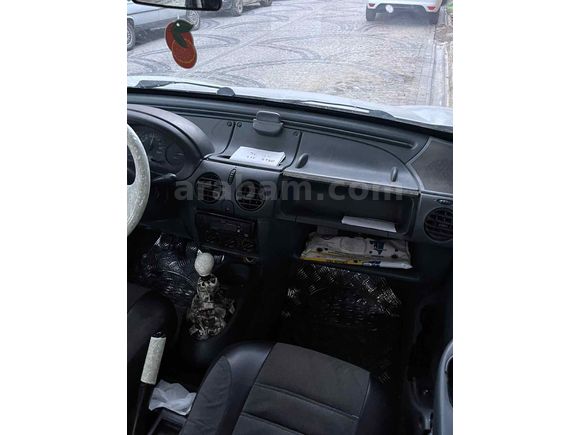 Sahibinden Renault Kangoo 1.9 D 2000 Model 