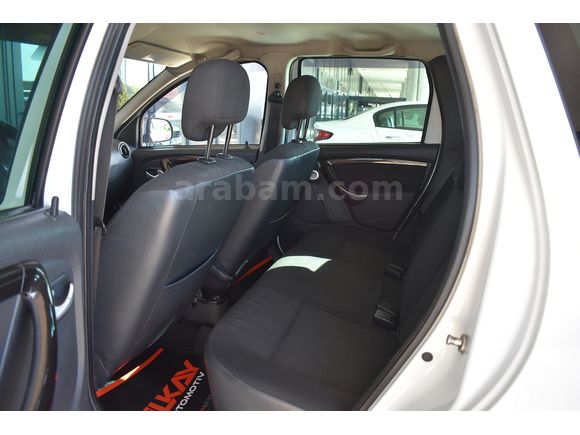 İLKAY'DAN 2011 DACİA DUSTER 1.5 DCİ 85 BG LAUREATE 254,000 KM'DE