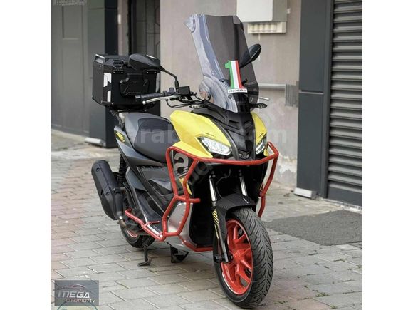 Extralı Aprilla SR GT 200