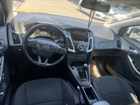 FORD FOCUS 1.6 LPG TRENDX