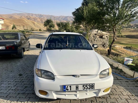 Sahibinden Hyundai Accent 1.5 GLS  klimalı 1999 Model 