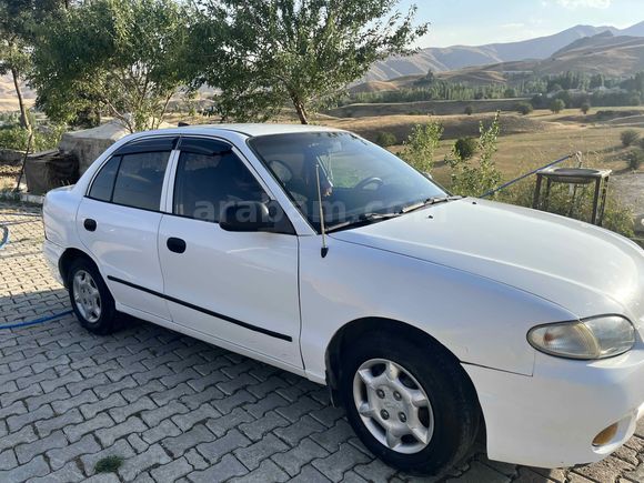 Sahibinden Hyundai Accent 1.5 GLS  klimalı 1999 Model 