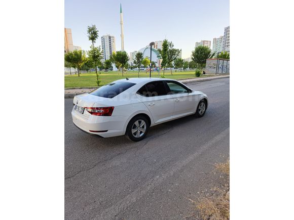 Sahibinden Skoda SuperB 1.6 TDI Active 2017 Model