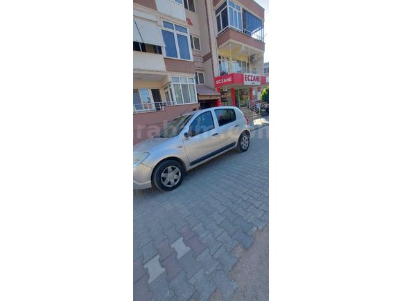 Sahibinden Dacia Sandero 1.2 Ambiance 2012 Model 