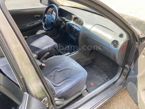 Sahibinden Hyundai Elantra 1.6 GLS 2000 Model Bursa