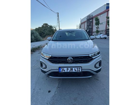 Sahibinden Volkswagen T-Roc 1.5 TSI Life 2025 MODEL 2026 31 OCAK ÇIKIŞLI