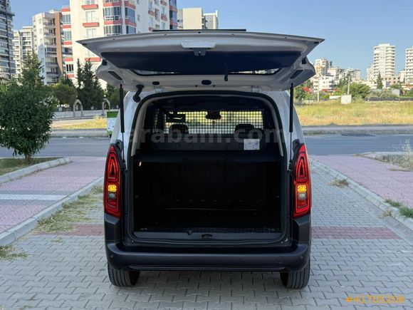 ARES AUTO'dan 2025 BOYASIZ OTOMATİK BERLİNGO