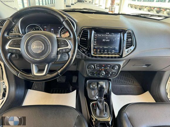 BOYASIZ.2020 ÇIKIŞLI JEEP COMPASS 1.4 LİMİTED 4*4 153000KM