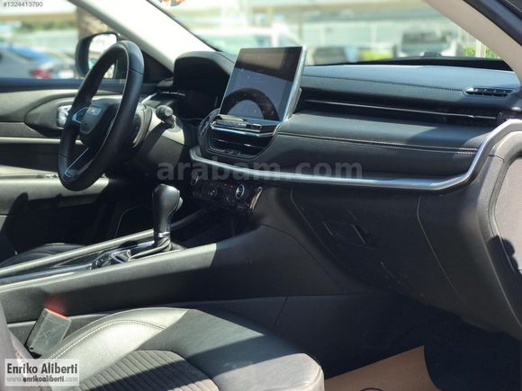 ENRİKO ALİBERTİ'den Jeep Compass 1.5 e-Hybrid Limited 4x2