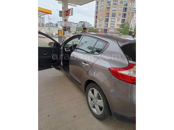 Sahibinden Renault Megane 1.5 dCi Dynamique 2010 Model 