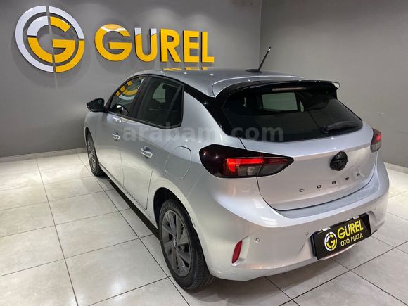 otomobil Opel Corsa 1.2 T Edition AT8