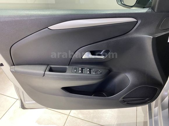 otomobil Opel Corsa 1.2 T Edition AT8