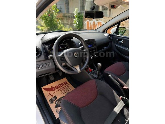 Acil  Renault Clio 1.2 Joy 2015 Model 