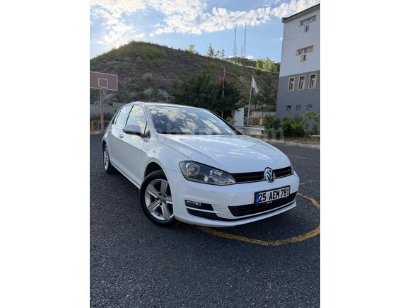  Volkswagen Golf 1.4 TSi Comfortline 2015 Model  Aile arabası( 145 bin de)