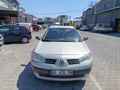 Düşük kilometreli hasar kayıtsız temiz megane 2