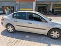 Düşük kilometreli hasar kayıtsız temiz megane 2