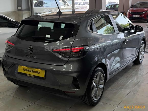 ORJİNAL 2025 RENAULT CLİO EVOLUTİON X-TRONİC