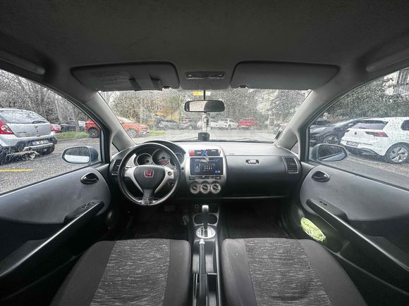 Sahibinden Honda Jazz 1.4 LS 2006 Model 