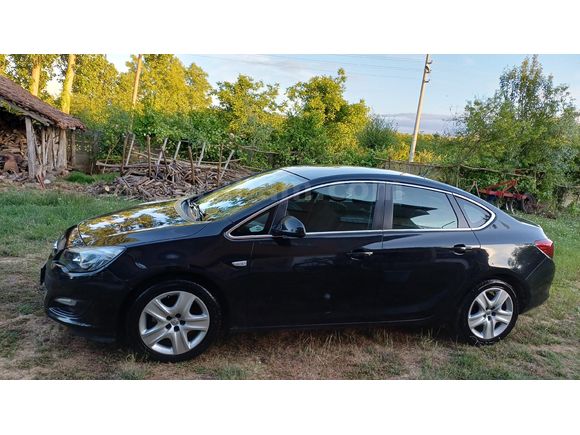 Memurdan tertemiz Sahibinden Opel Astra 1.6 Edition 2014 Model