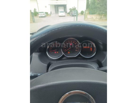 Otomobil ruhsatlı Sahibinden Dacia Duster 1.5 dCi Laureate 2016 Model