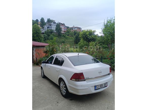 Sahibinden Opel Astra 2013 model degişensiz otomatik