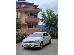 Sahibinden Opel Astra 2013 model degişensiz otomatik