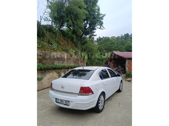 Sahibinden Opel Astra 2013 model degişensiz otomatik