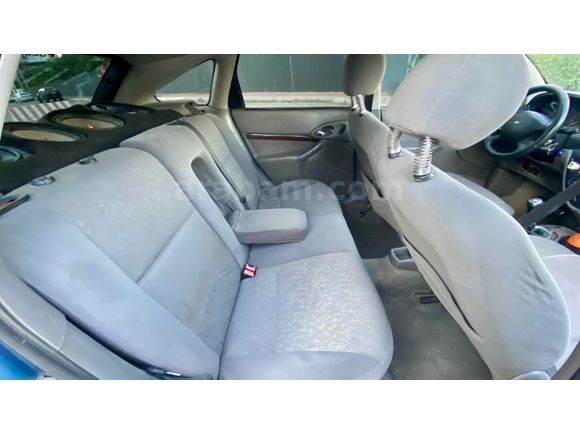 Galeriden Ford Focus 1.6 Ghia 2000 Model Antalya