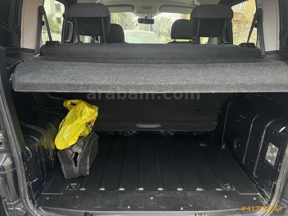 2015 MODEL 177 KM DE ÇİFT SÜRGÜ KLİMALI TEMİZ NEMO