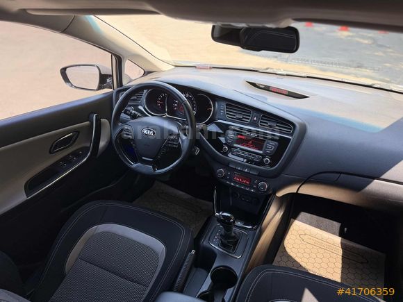 2013 MODEL CEED 62.000 KM HATASIZ BOYASIZ KAYITSIZ CAM TAVANLI