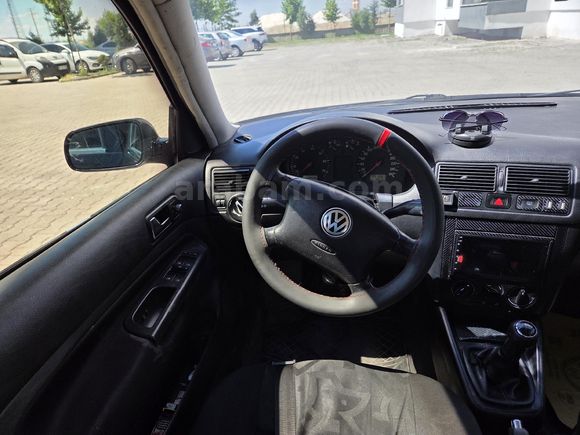 Sahibinden Volkswagen Golf 1.6 Basic 1999 Model  351.000 km Siyah