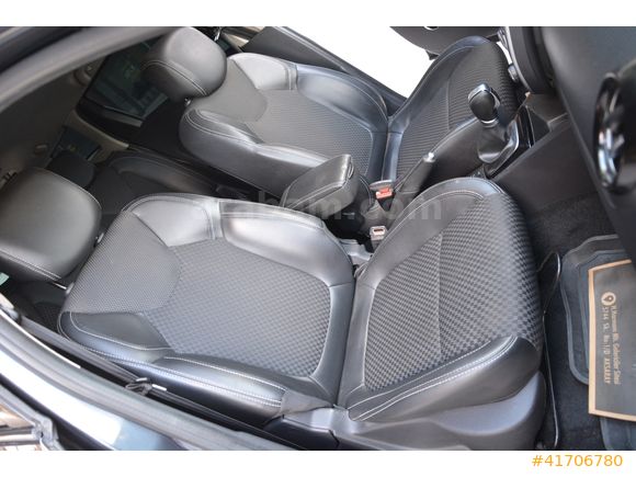 2019/İCON/TİTANİUM GREY/1.5 dCi/EDC