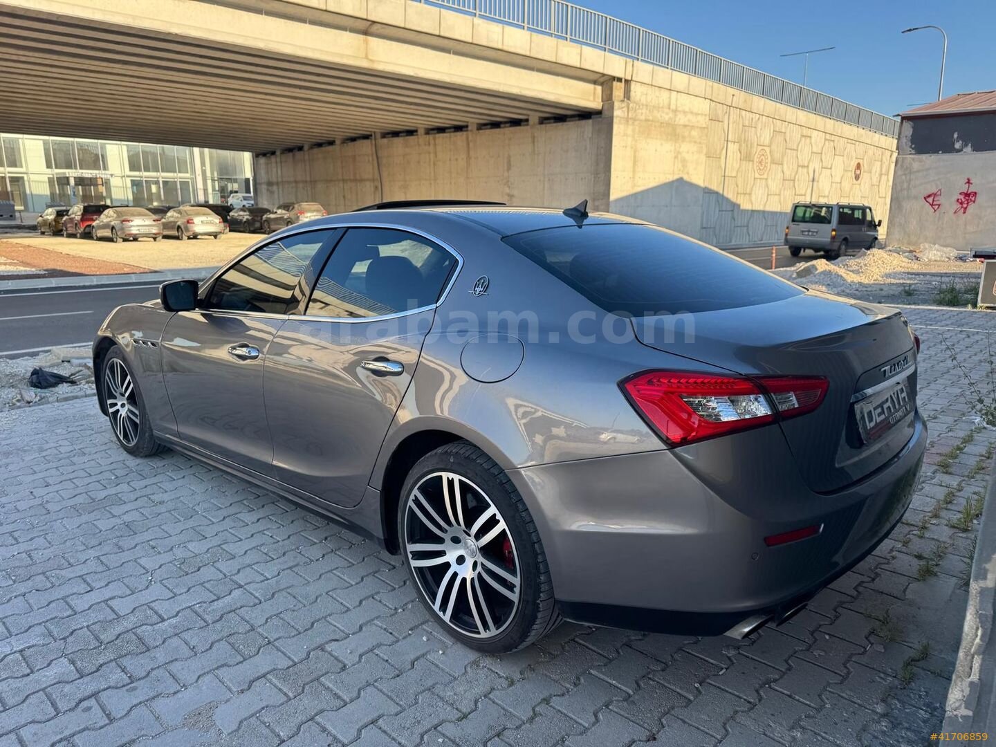 Galeriden Maserati Ghibli 3.0 2015 Model Hatay 182.000 km Gri 7
