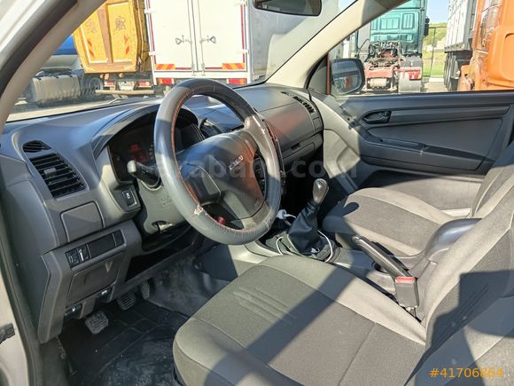 KOÇASLANLAR2'DEN ISUZU D-MAX 2.5 4x2 PİCK UP KLİMALI 2013 MODEL