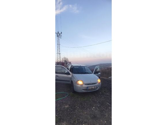 Sahibinden Renault Clio 1.4 RNA 2000 Model