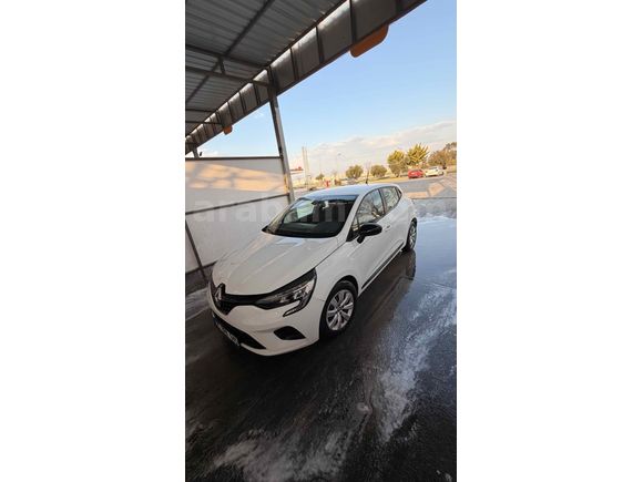 Sahibinden Renault Clio 1.0 TCe Touch 2023 Model 