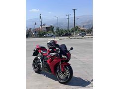 Koleksiyonluk 1000 RR 
