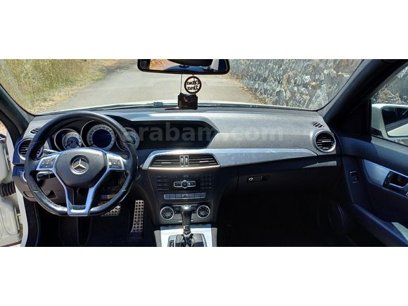 Sahibinden Mercedes - Benz C 180 Kompressor BlueEfficiency AMG 2012 Model