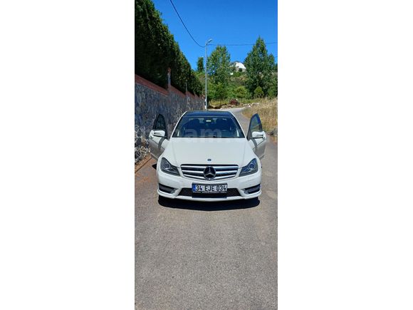 Sahibinden Mercedes - Benz C 180 Kompressor BlueEfficiency AMG 2012 Model