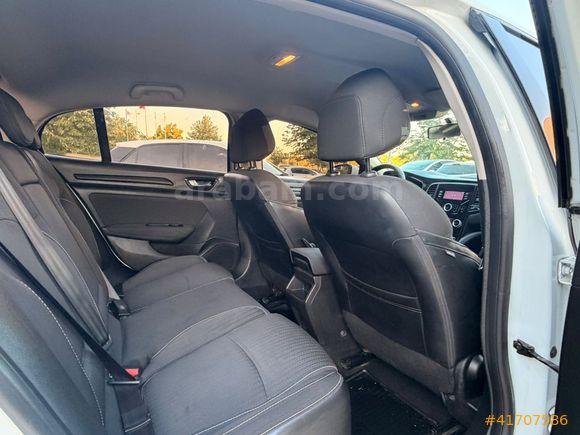 OTOMATİK FUL BAKİMLİ 1 PARCA KAPİ BOYA HARİCİ HATASİZ BOYASİZ MG