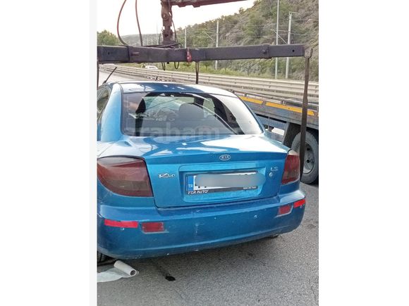 Sahibinden Kazalı Ama Motor Sağlam Kia Rio Trend 2003