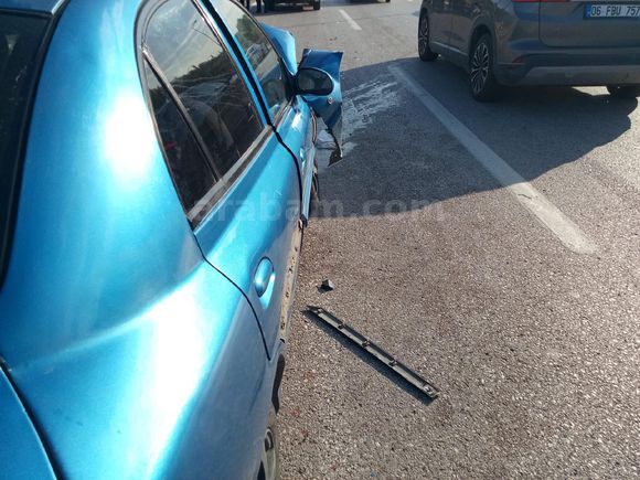 Sahibinden Kazalı Ama Motor Sağlam Kia Rio Trend 2003