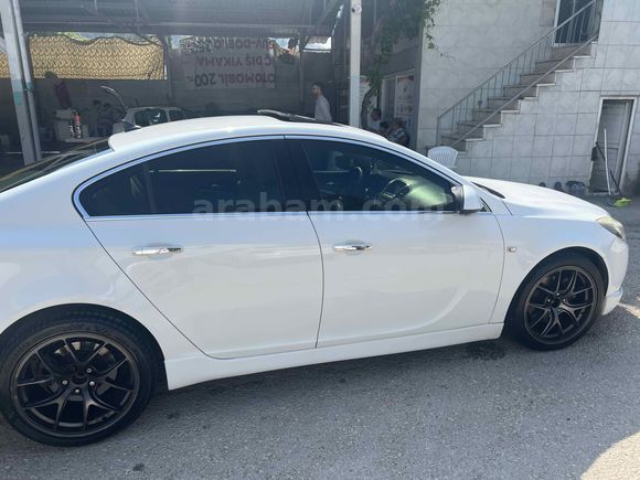 Sahibinden Opel Insignia 2.0 CDTI Edition 2012 Model  267.000 km Beyaz