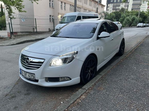 Sahibinden Opel Insignia 2.0 CDTI Edition 2012 Model  267.000 km Beyaz