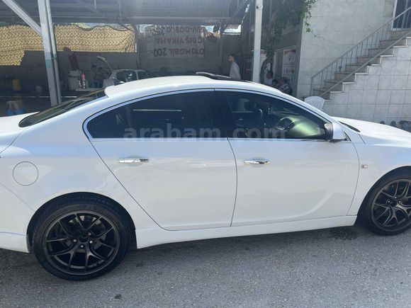 Sahibinden Opel Insignia 2.0 CDTI Edition 2012 Model  267.000 km Beyaz