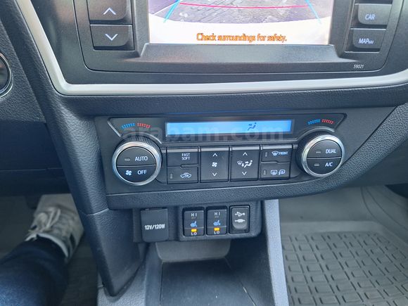 2013 AURİS 1.4 D4D DIESEL OTM CAM TAVAN PREMIUM KOLTK IST