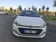 Öğretmenden (İlk Sahibinden)Hatasız Boyasız Değişensiz Tramersiz Düşük Km İ20