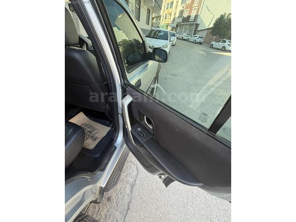 BAKMADAN GEÇME