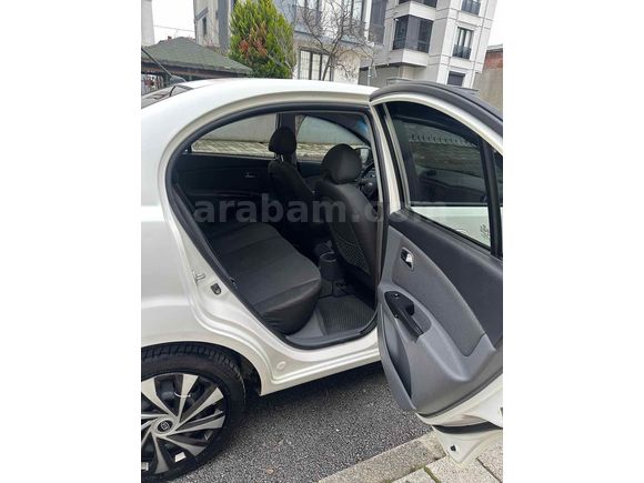 Sahibinden Kia Rio 1.5 CRDi EX Advance 2010 Model 