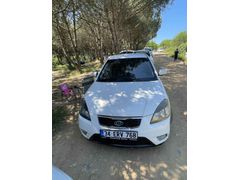 Sahibinden Kia Rio 1.5 CRDi EX Advance 2010 Model 